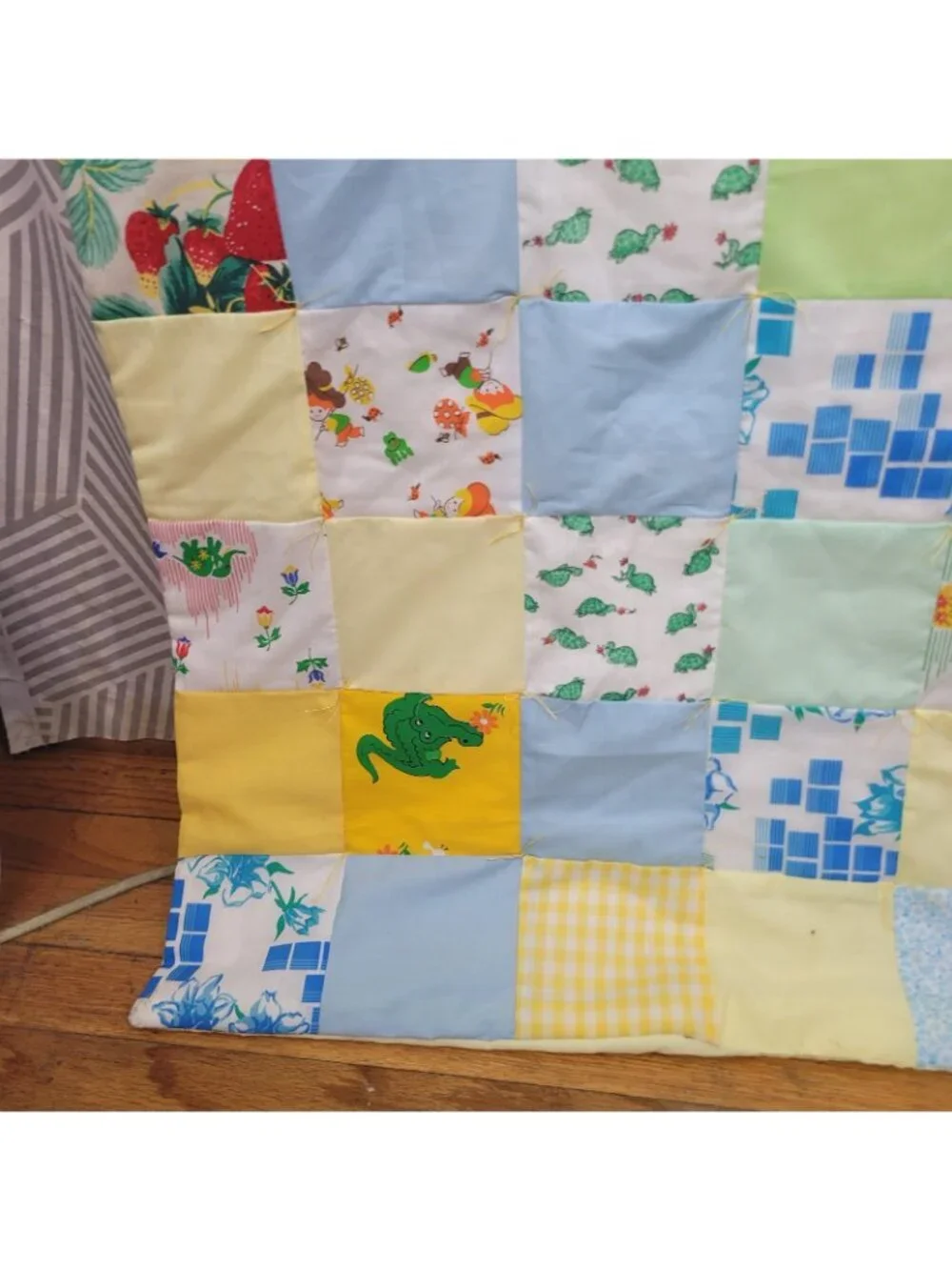NEW Handmade Vintage Fabric Patchwork Quilt Throw Cotton Blanket 46x64 Toddler